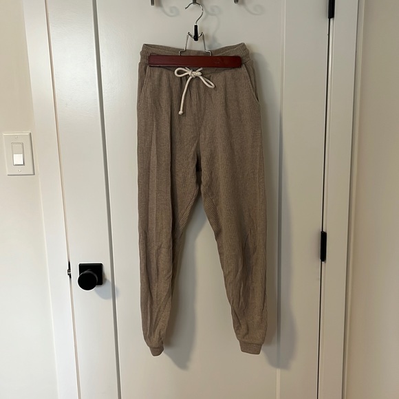 Kotn Sweatpants - Picture 1 of 4
